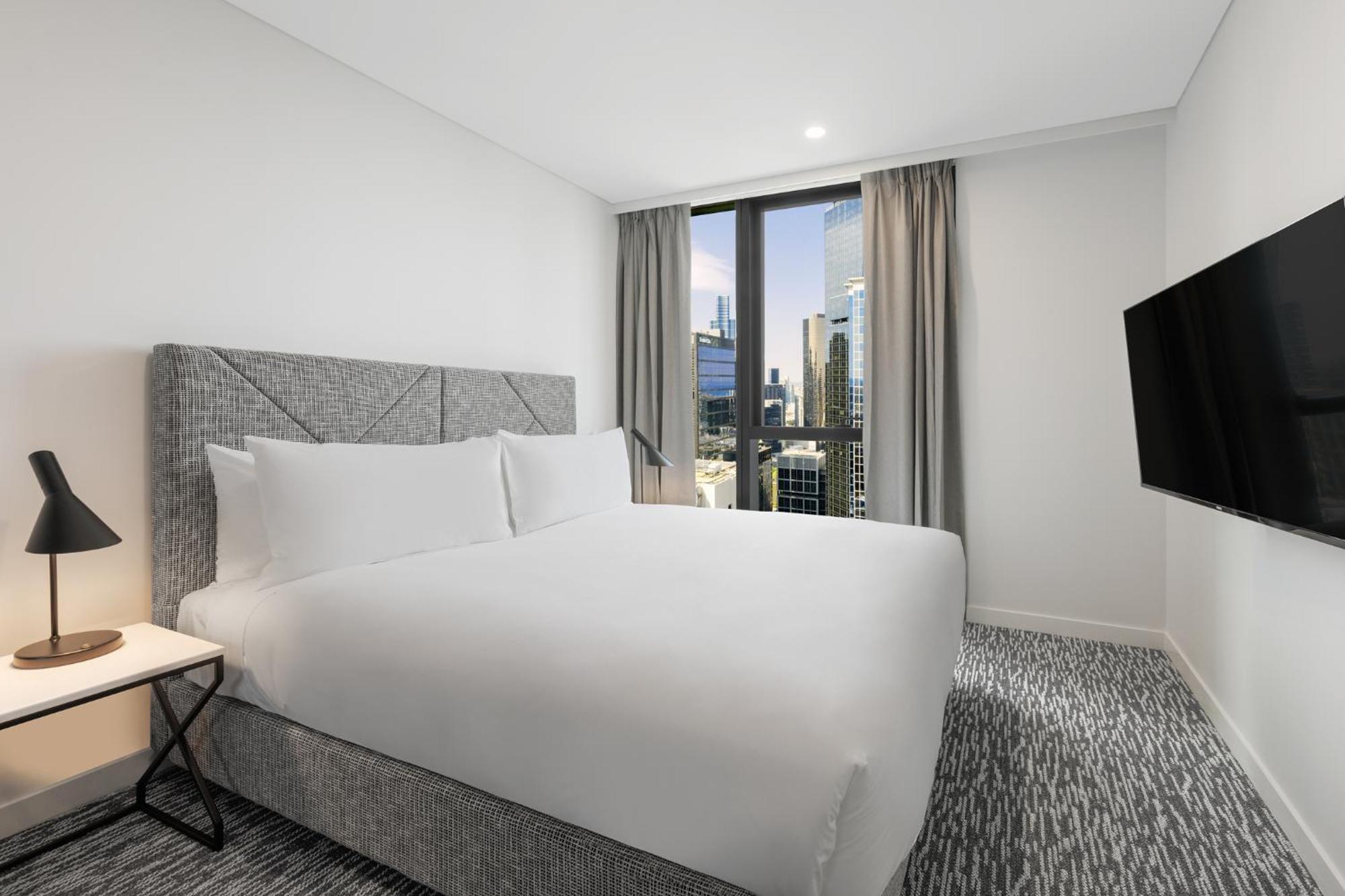 Meriton Suites King Street Melbourne Exterior photo