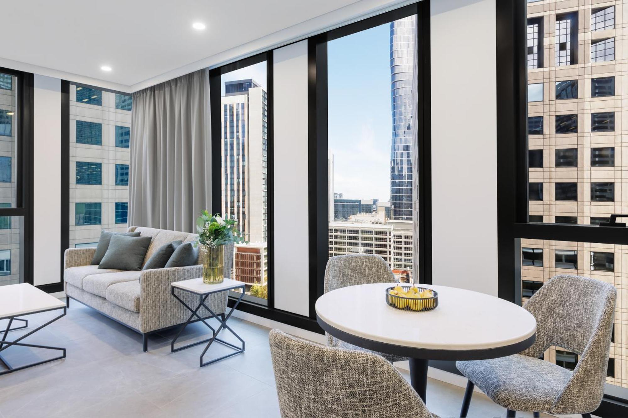 Meriton Suites King Street Melbourne Exterior photo